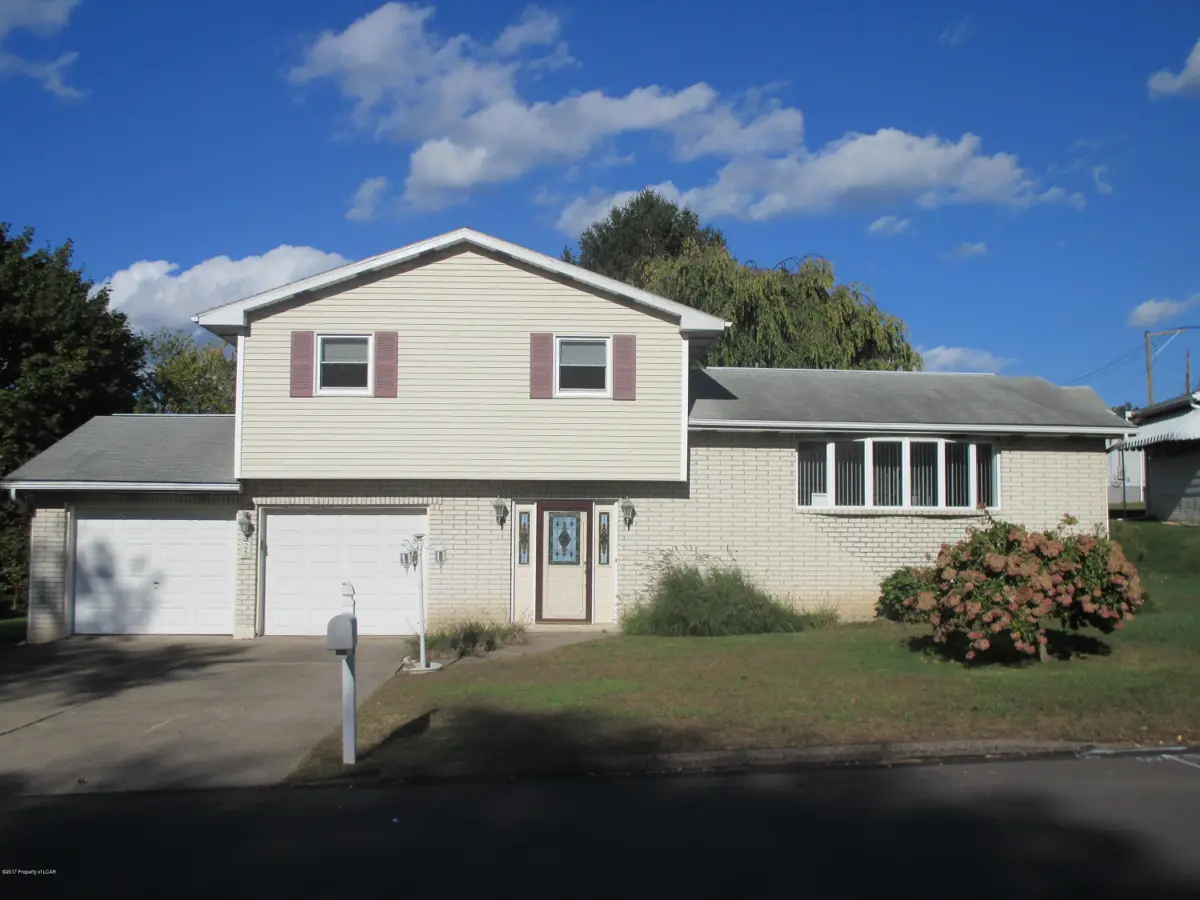 25 Colonels Road, Hanover Township in Hanover Township
