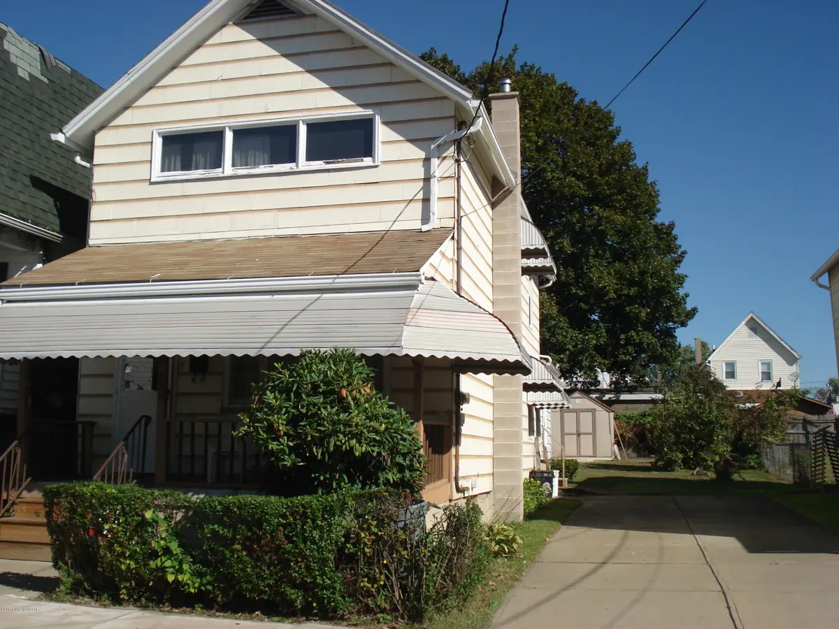 232 Poplar Street, Wilkes-Barre in Wilkes-Barre