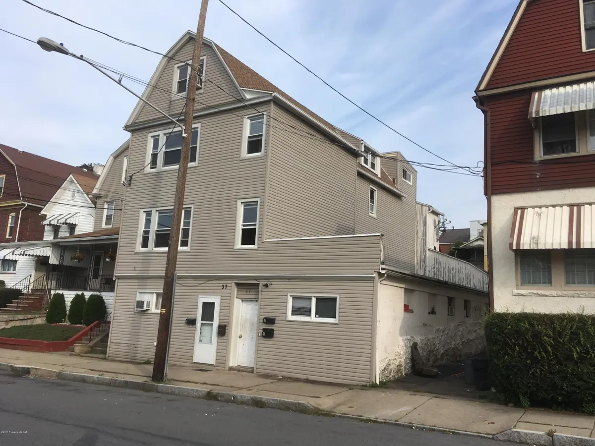 37 Lee Park, Hanover Township in Hanover Township