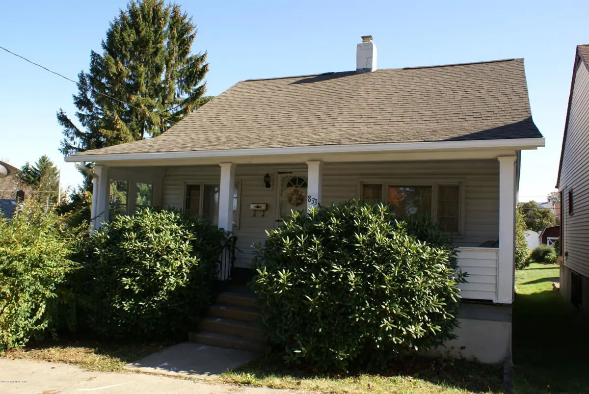 833 Carson Street, Hazleton in Hazleton