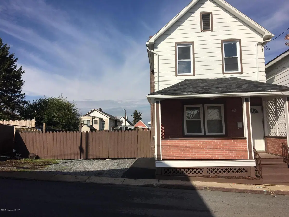 40 Hayes Lane, Wilkes-Barre in Wilkes-Barre
