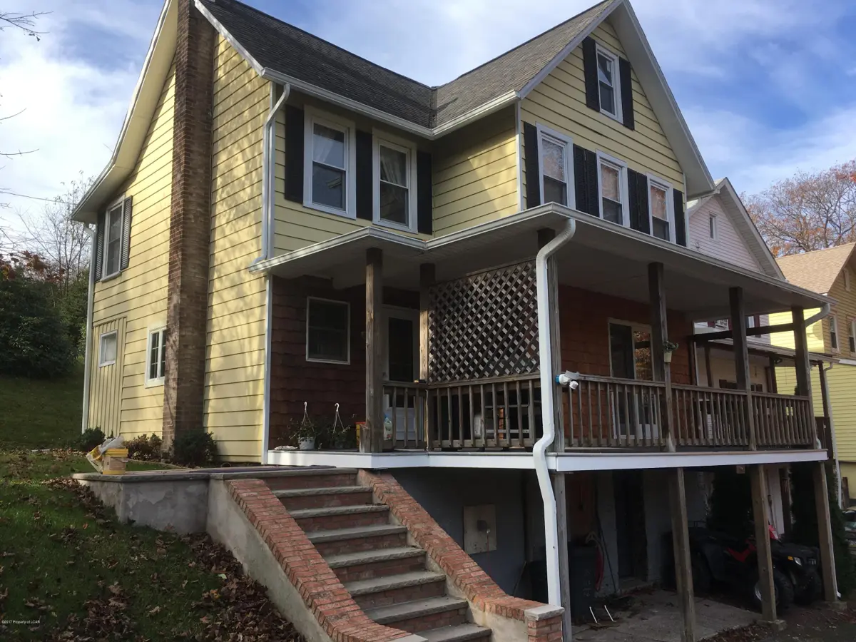 263 N Mountain Boulevard, Mountain Top in Mountain Top