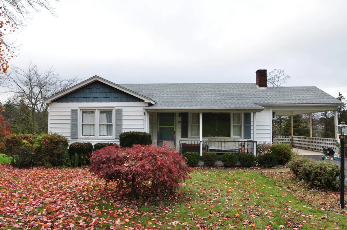 302 Highland Avenue, Trucksville in Trucksville