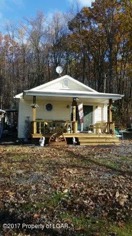 403 Lakeside Drive, Lake Silkworth in Lake Silkworth