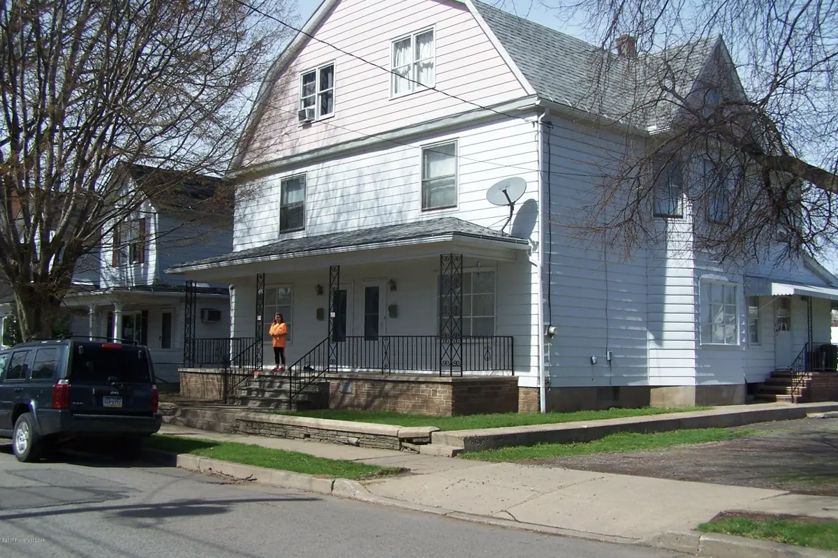 57 Sharpe, Kingston in Kingston