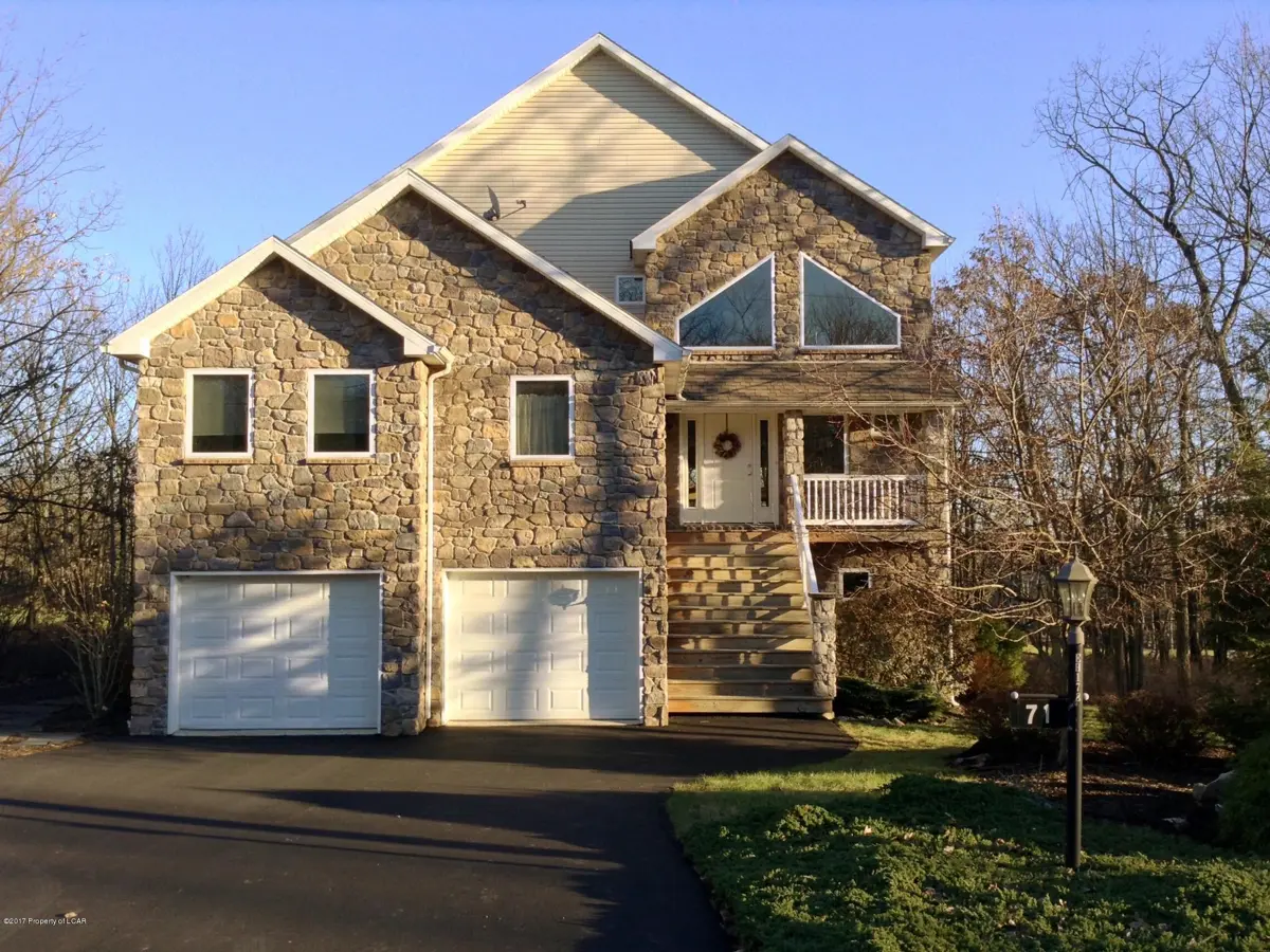 71 Turnberry Lane, Hazle Township in Hazle Township