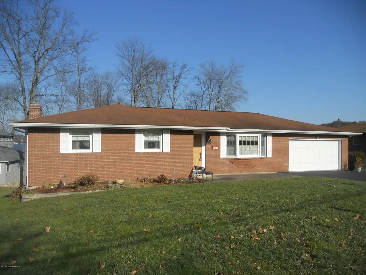 28 SENECA Drive, Shickshinny in Shickshinny