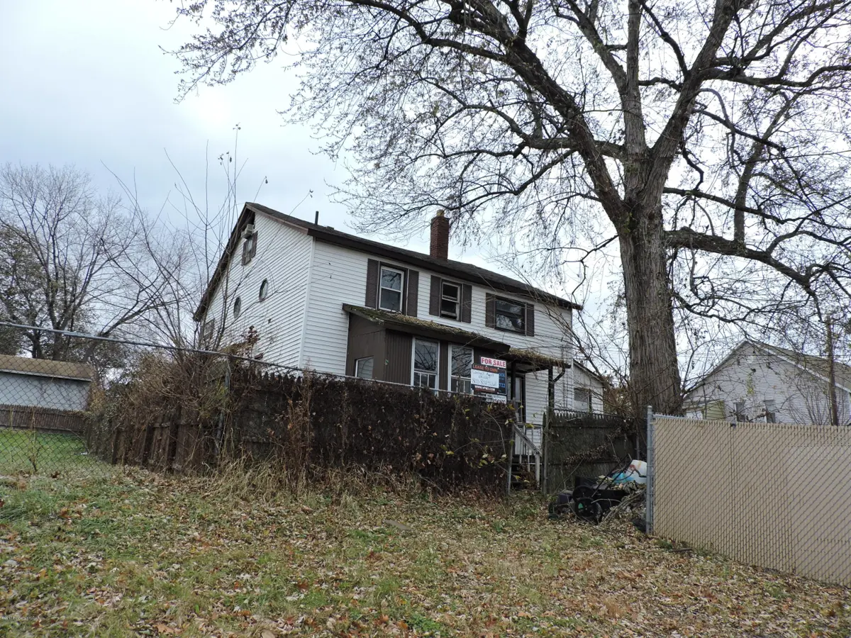 R108-110 Parrish Street, Wilkes-Barre in Wilkes-Barre