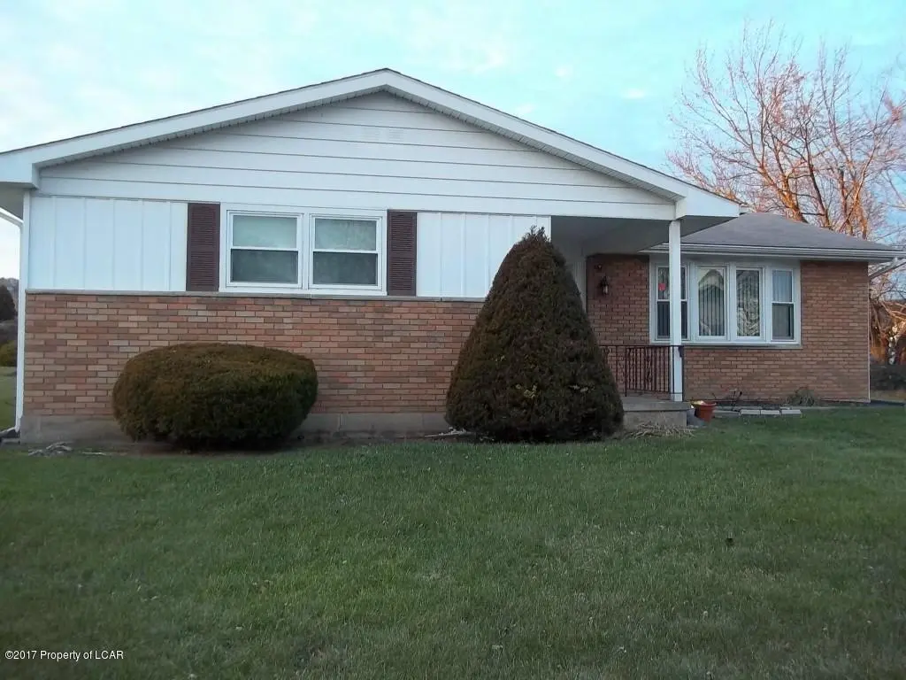 112 E Pheasant Drive, Larksville in Larksville