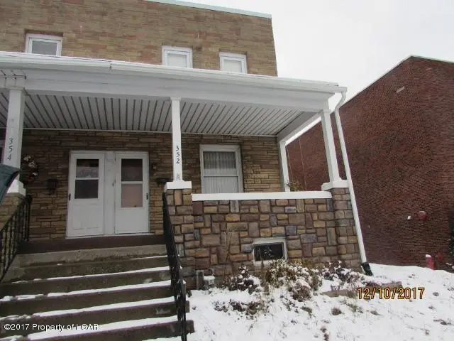352 S Poplar Street, Hazleton in Hazleton