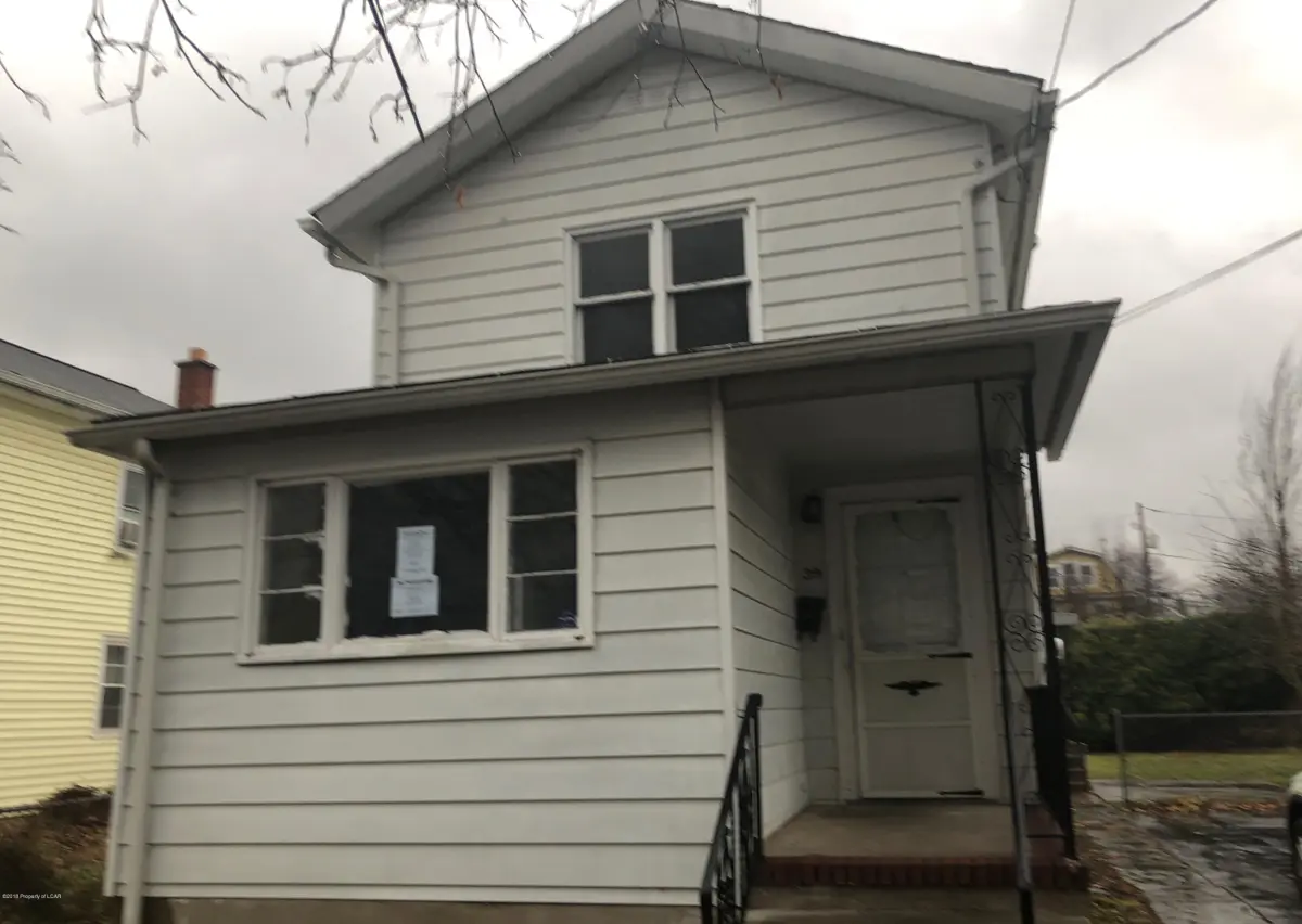 39 Susquehanna Street, Wilkes-Barre in Wilkes-Barre