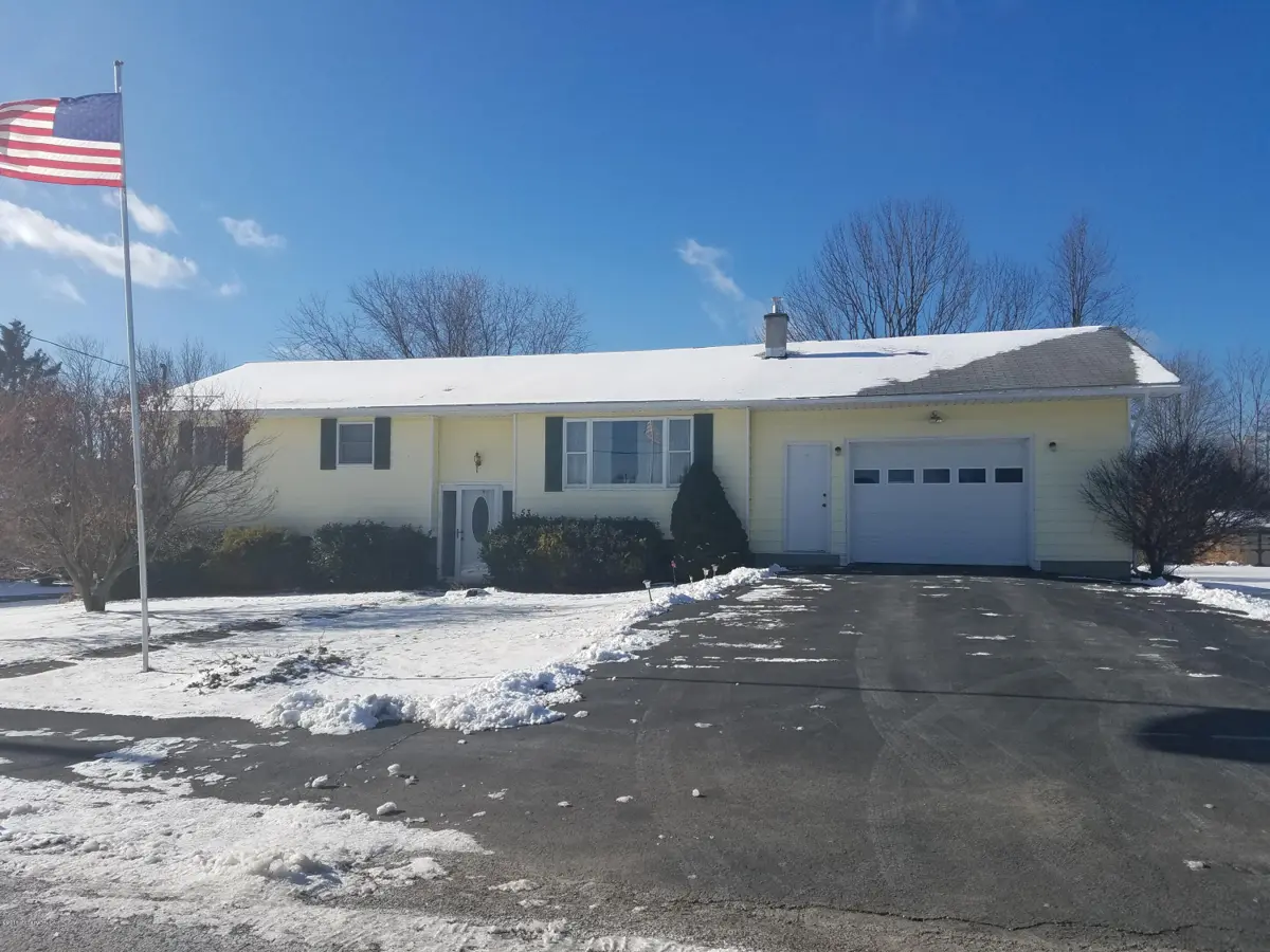 53 Harriet Drive, Spring Brook Township in Spring Brook Township