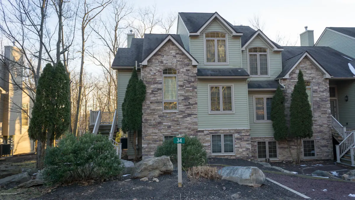 34 Mountainwoods Drive, Lake Harmony in Lake Harmony