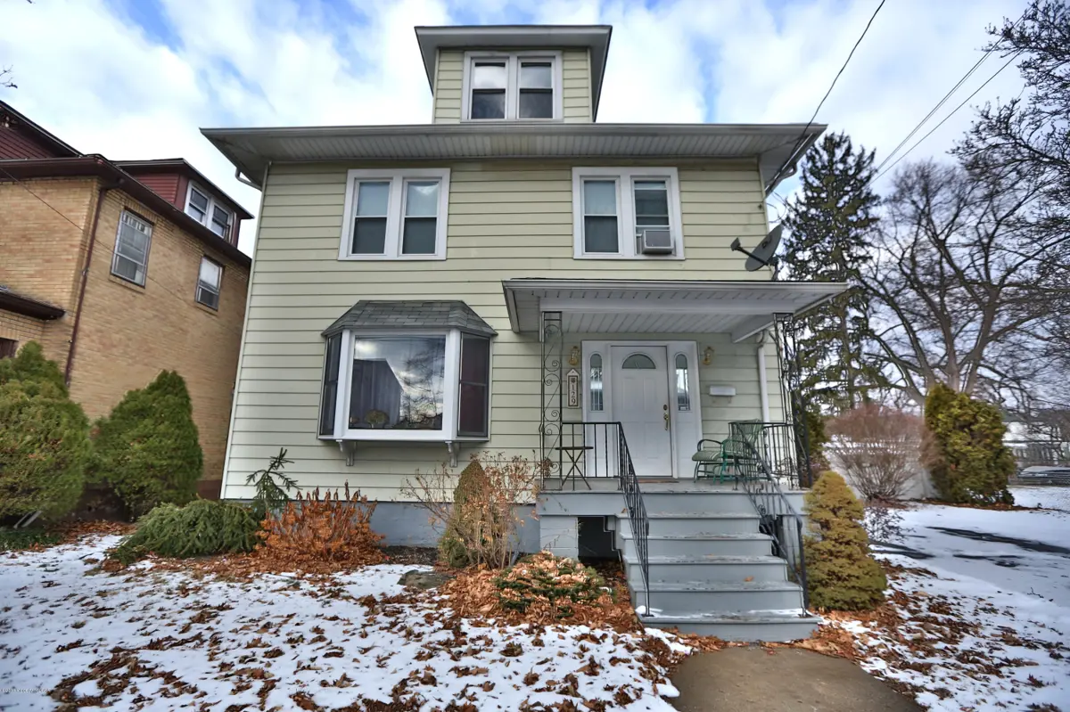 129 Charles Street, Wilkes-Barre in Wilkes-Barre