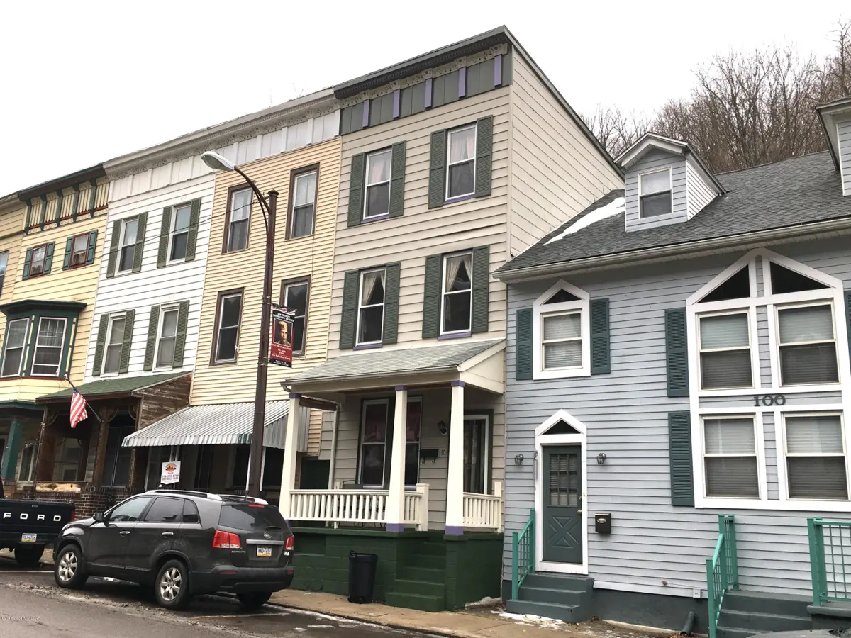 104 W Broadway, Jim Thorpe in Jim Thorpe