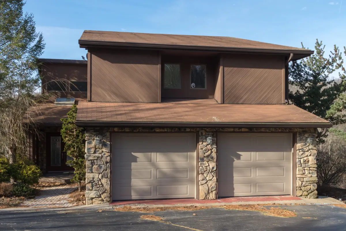 561 Deer Hill Road, Shavertown in Shavertown
