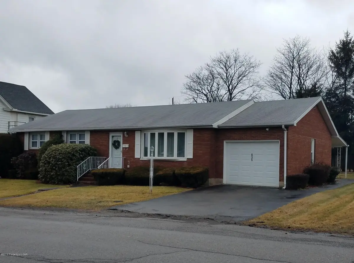 635 Muir Avenue, Hazleton in Hazleton