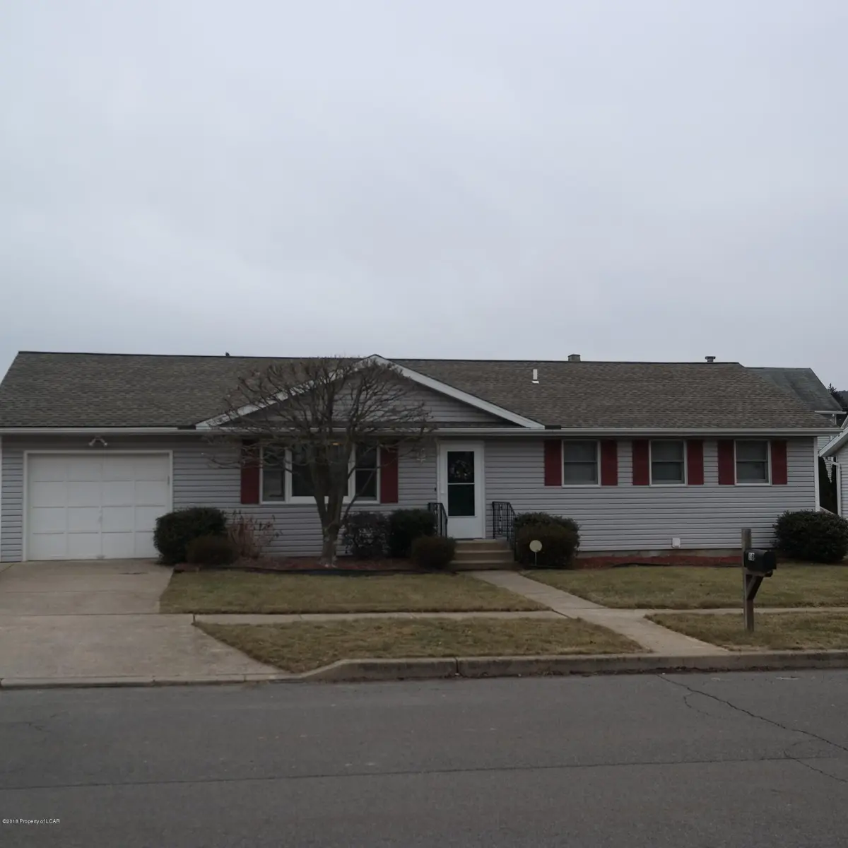 18 Linda Drive, Larksville in Larksville