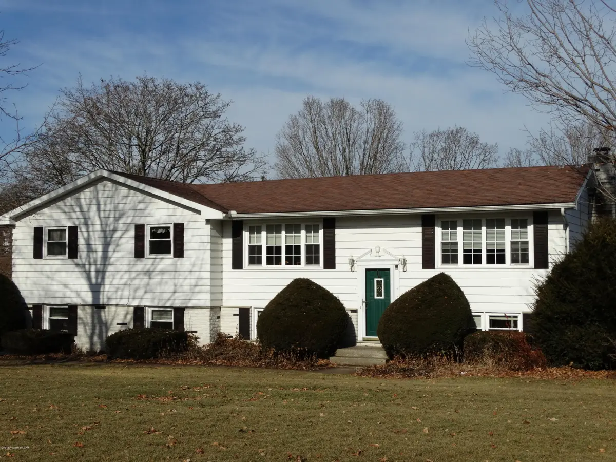 1160 Meadowcrest Drive, Shavertown in Shavertown