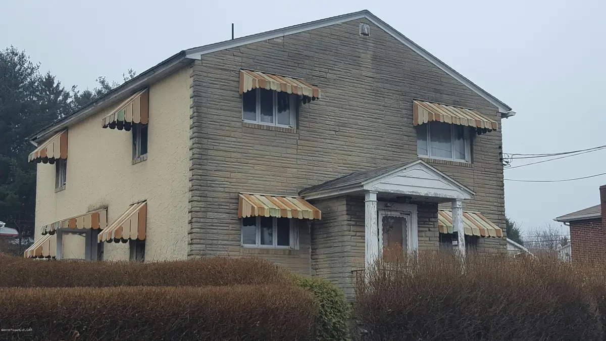 1004 W 15th Street, Hazleton in Hazleton