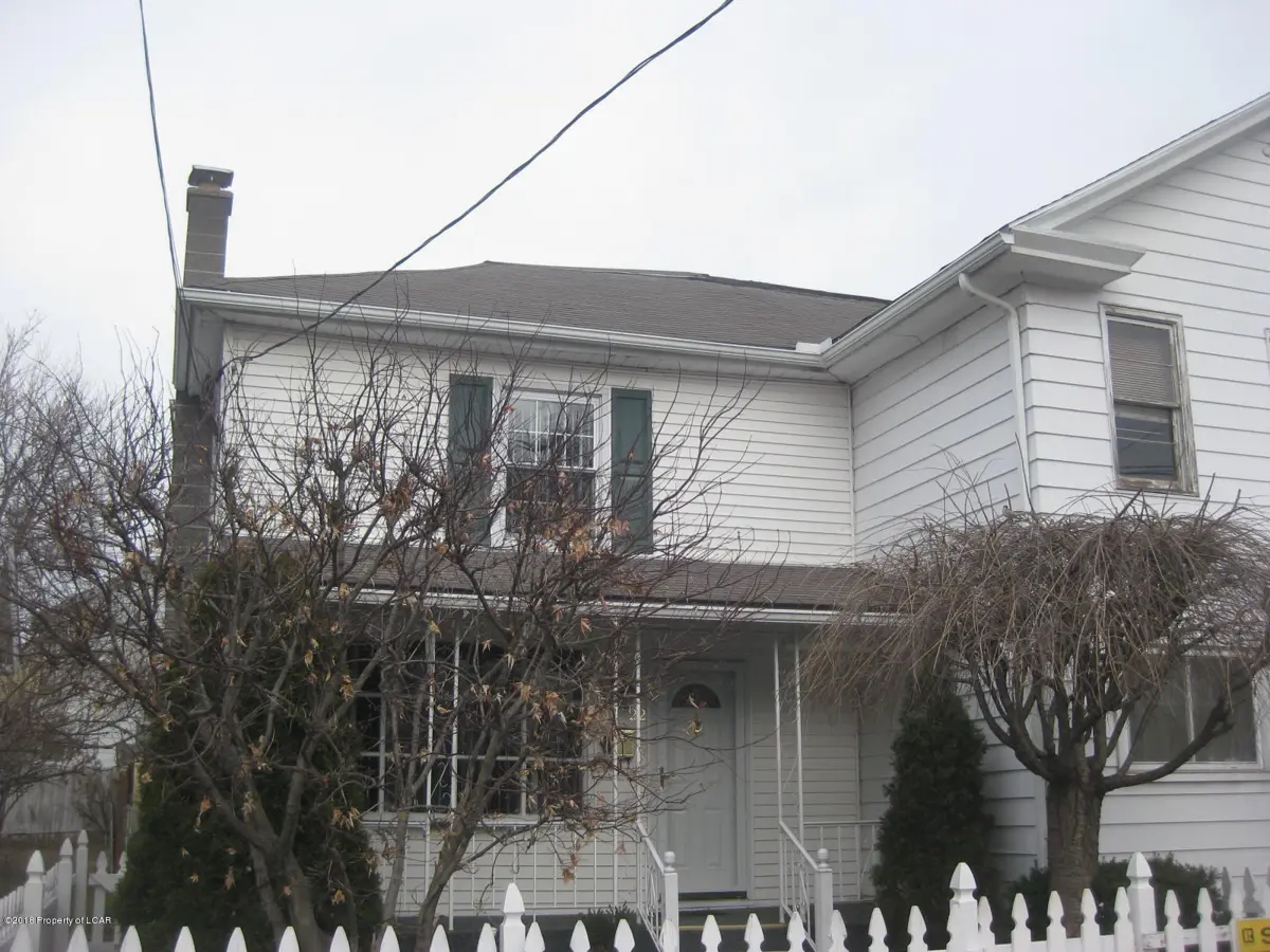 22 Oliver Street, Wilkes-Barre in Wilkes-Barre