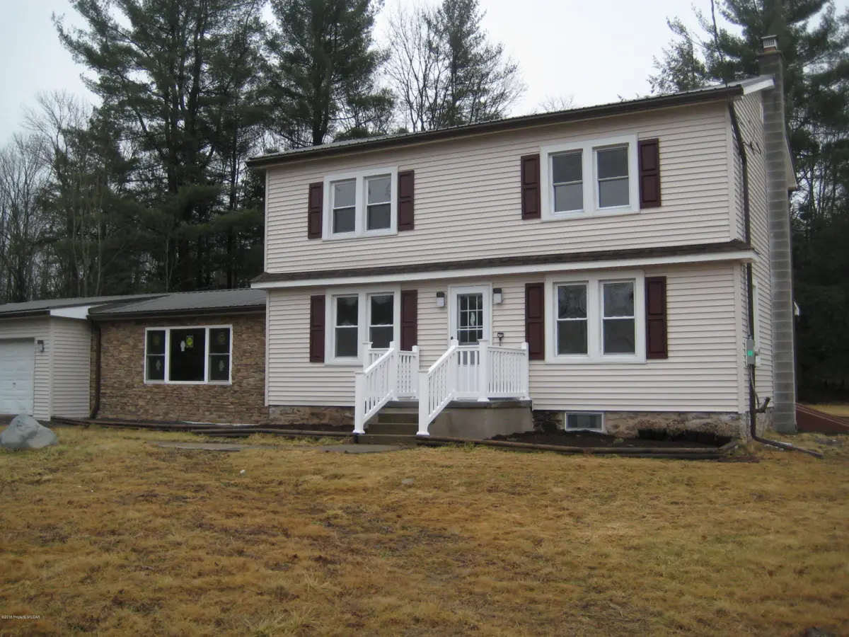 16 Grove St., Harveys Lake in Harveys Lake