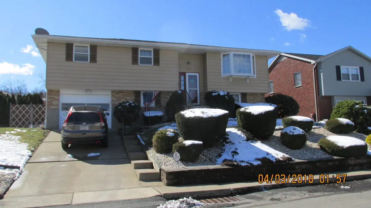 16 David Road, Hanover Township in Hanover Township