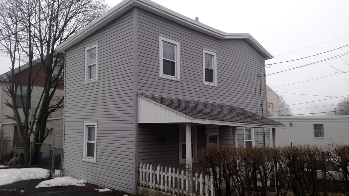 17 W Oak Street, Hazleton in Hazleton
