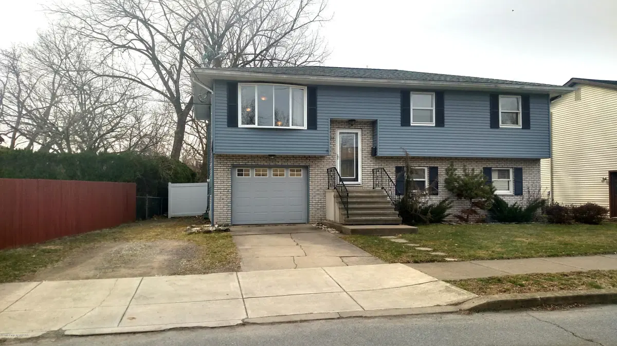 100 S Thomas Avenue, Kingston in Kingston