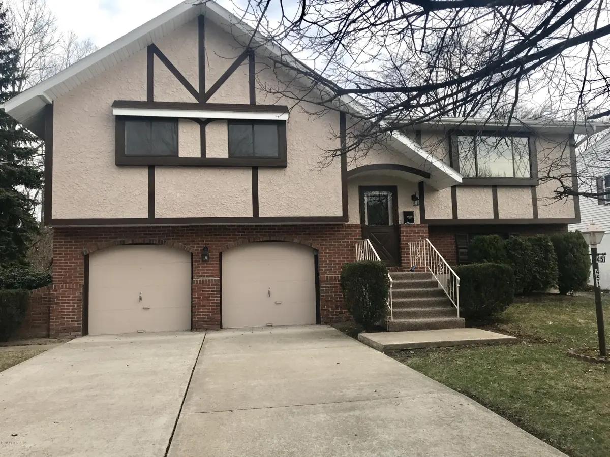 451 N Gates Avenue, Kingston in Kingston