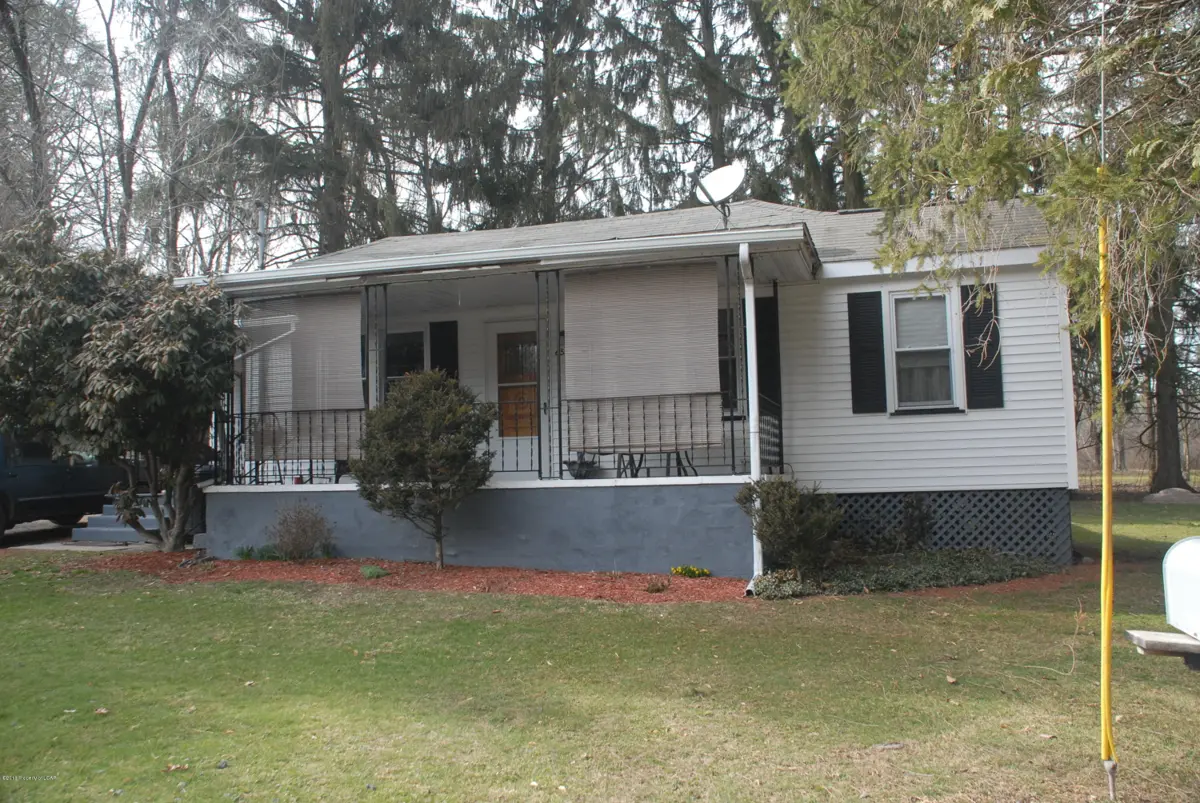 655 Hunlock Harveyville Road, Shickshinny in Shickshinny