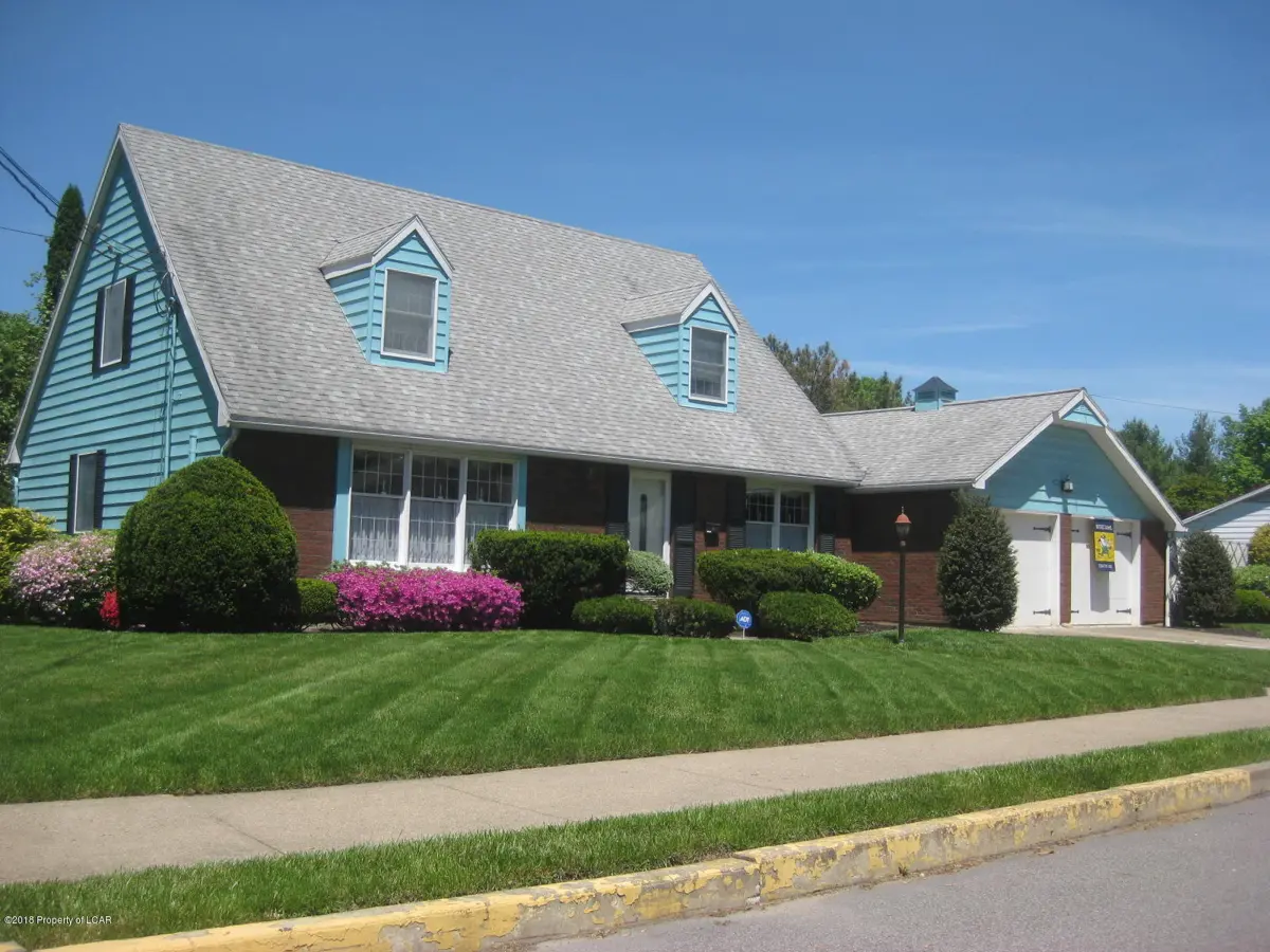 161 Crescent Avenue, Wilkes-Barre in Wilkes-Barre