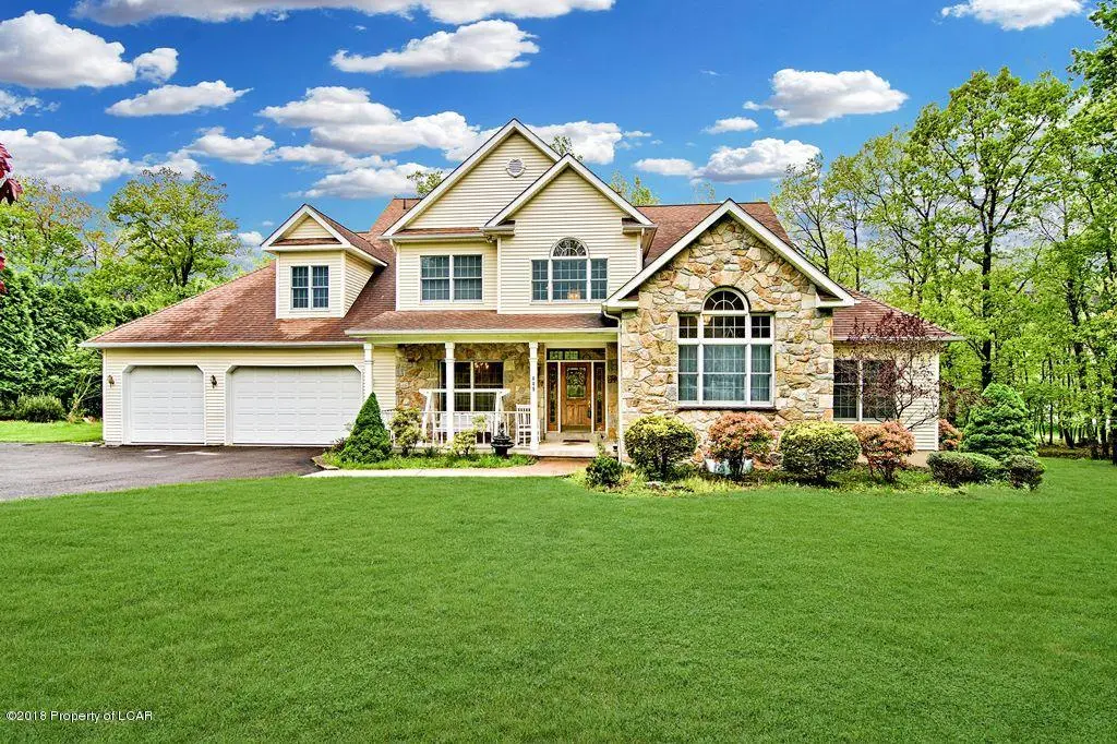 449 Black Walnut Drive, Mountain Top in Mountain Top
