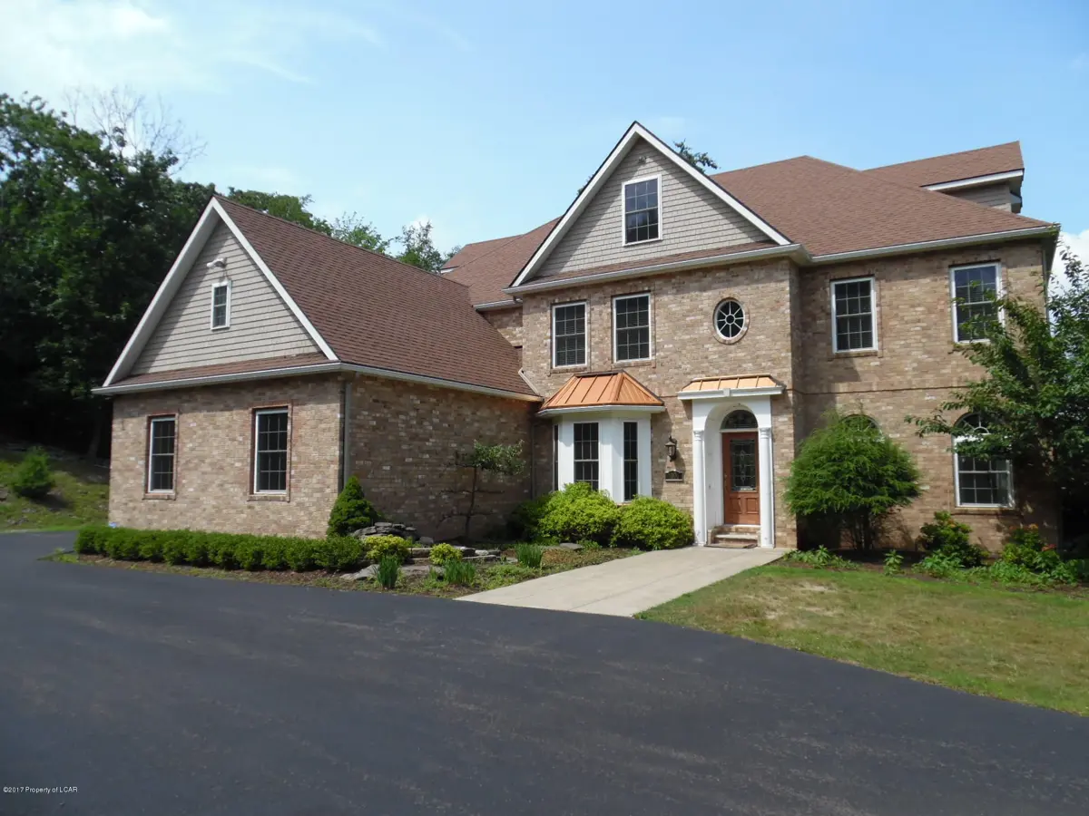 1000 Lantern Hill Road, Shavertown in Shavertown