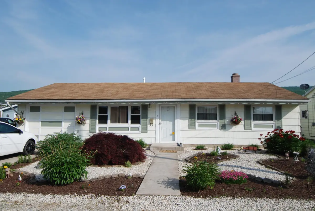 5 Coolidge Street, Exeter in Exeter