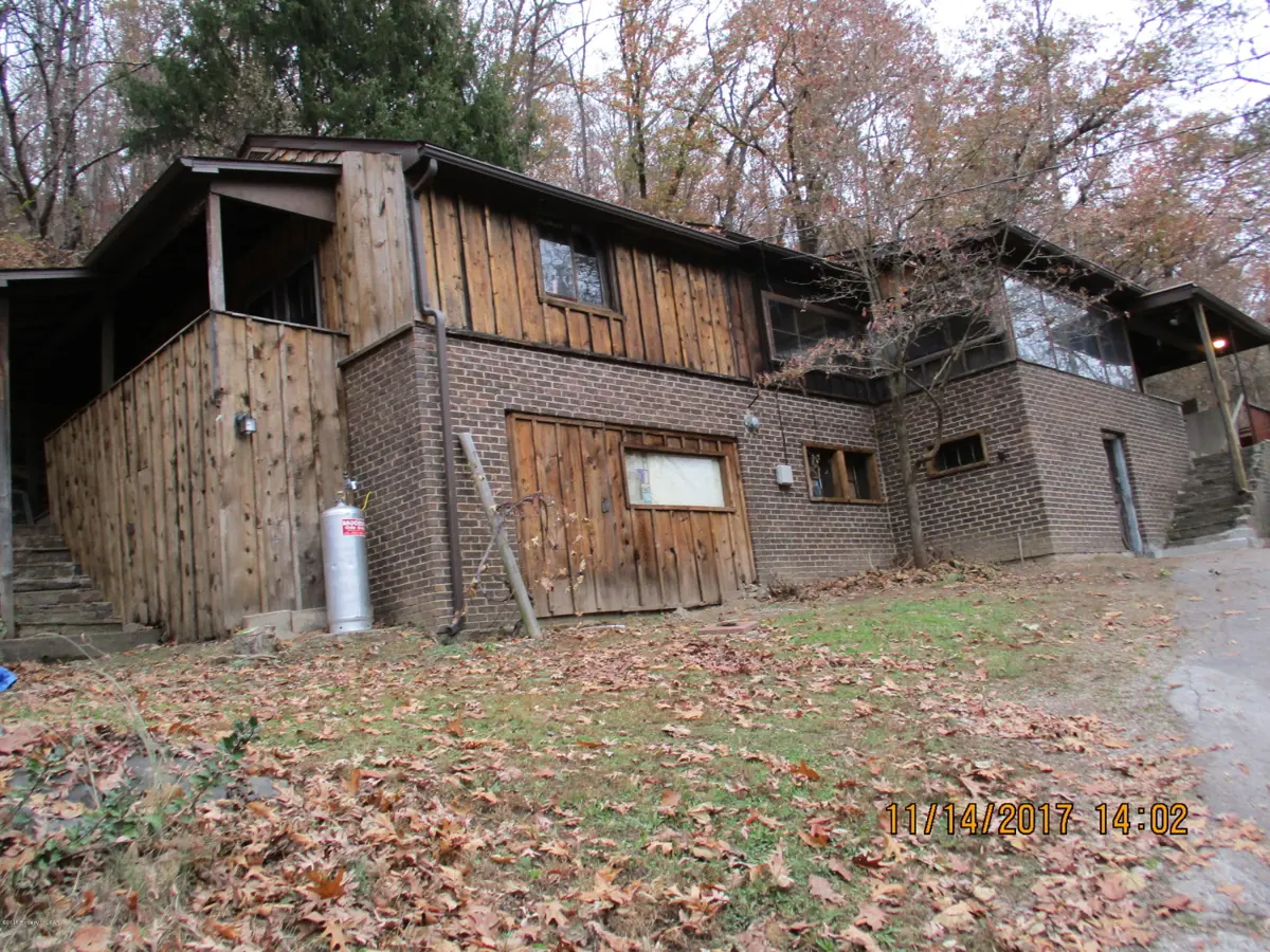 165 State Route 11, Hunlock Creek in Hunlock Creek