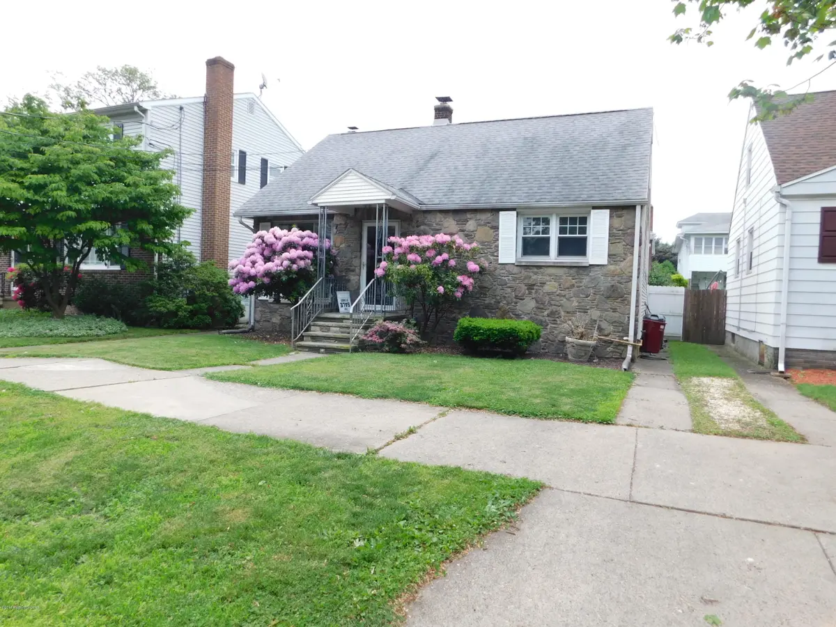 110 Second Avenue, Kingston in Kingston