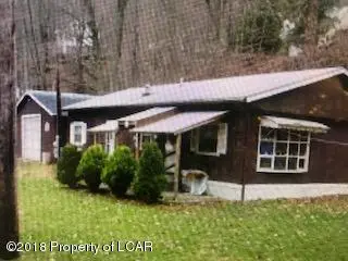 111 Green Hill Road, Canton in Canton