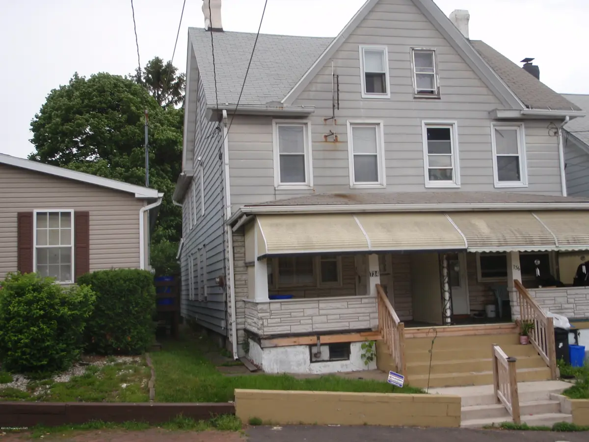 734 Carson Street, Hazleton in Hazleton