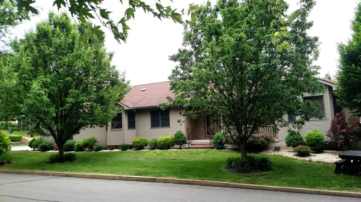 155 Bear Creek Boulevard, Wilkes-Barre in Wilkes-Barre