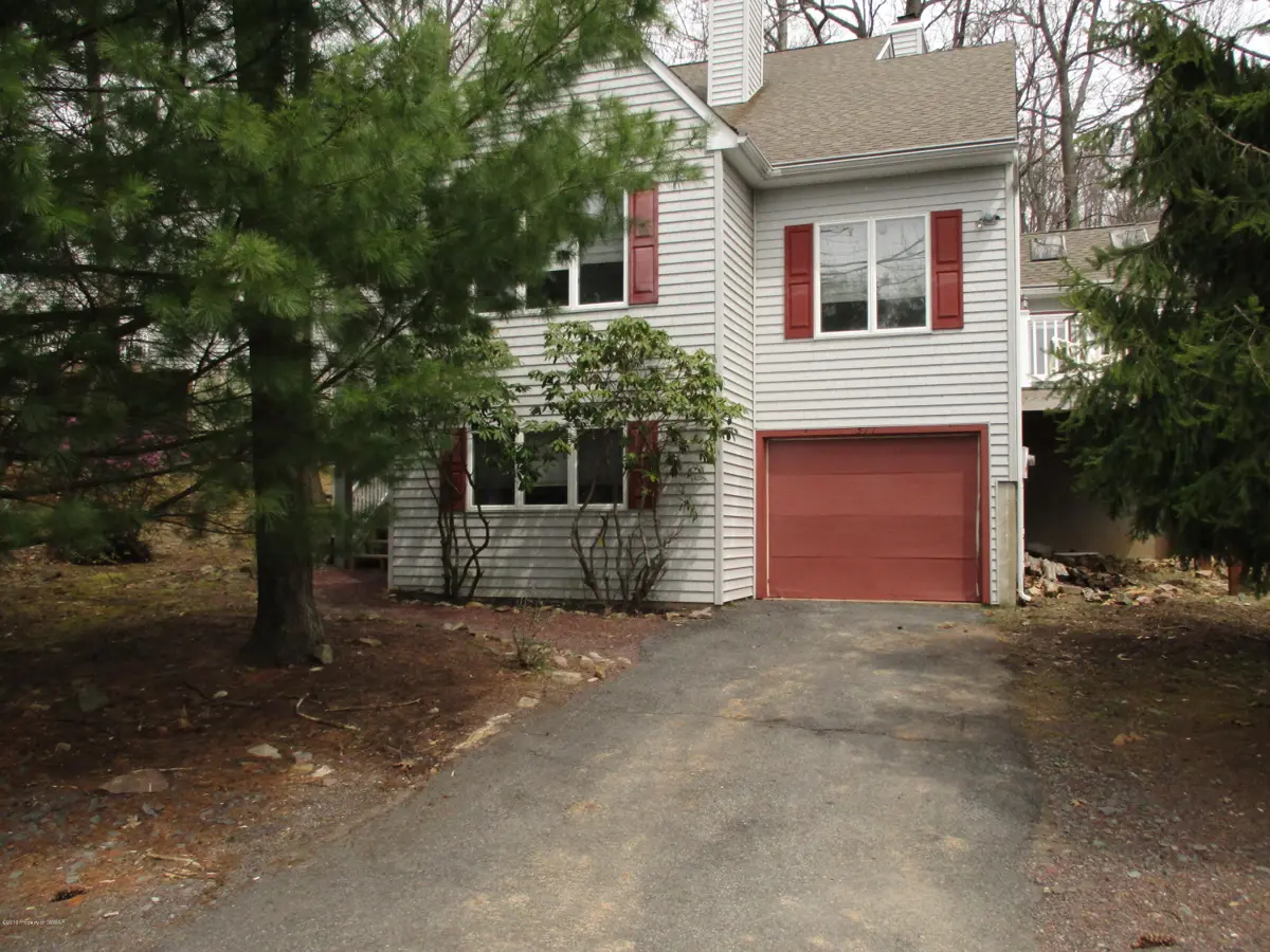 9 Rockspring Court, Lake Harmony in Lake Harmony