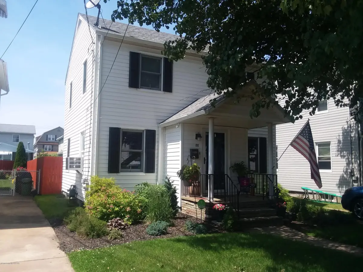 88 N Goodwin Avenue, Kingston in Kingston