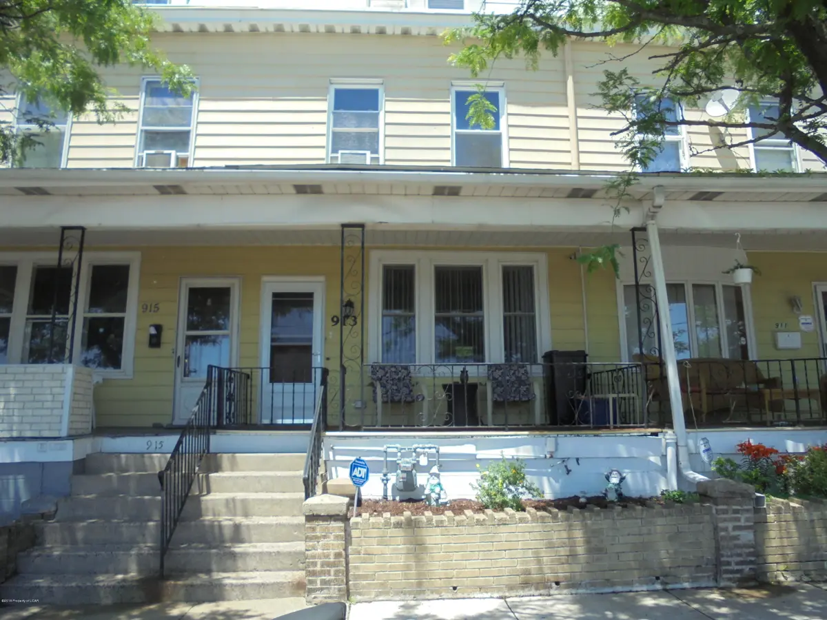 913 W Diamond Avenue, Hazleton in Hazleton