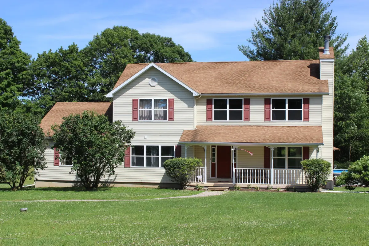 904 Broadway Road, Shickshinny in Shickshinny