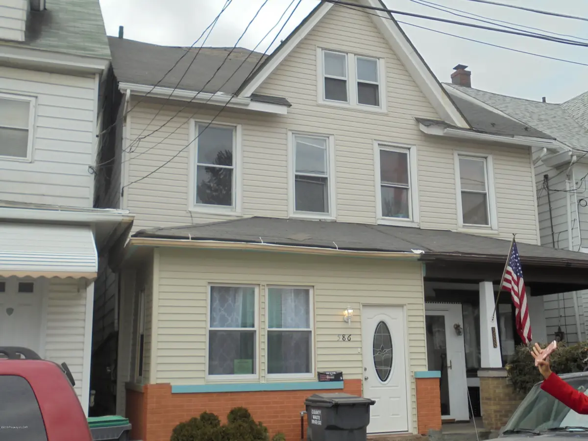 586 N Vine Street, Hazleton in Hazleton