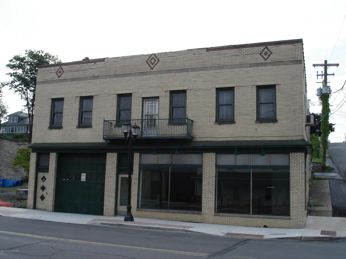 212 S Main Street, Pittston in Pittston