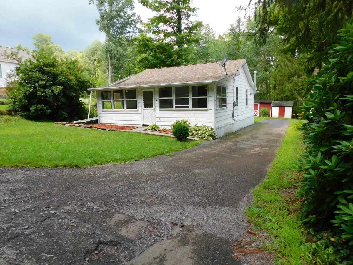 41 Dudley Avenue, Harveys Lake in Harveys Lake