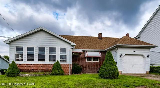 727 Hayes Street, Hazleton in Hazleton