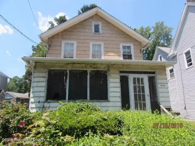 1025 Shoemaker Avenue, West Wyoming in West Wyoming