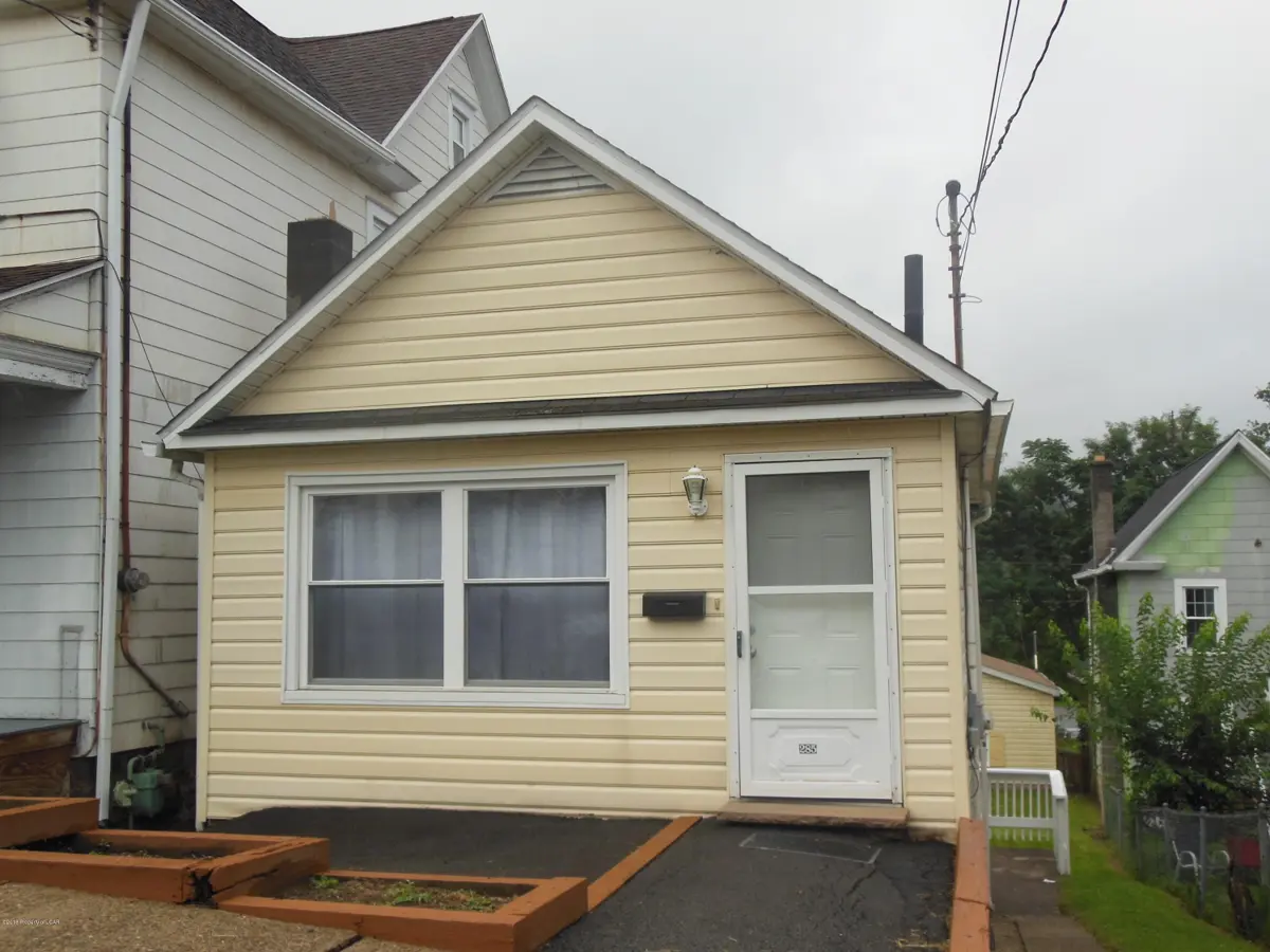 285 New Grant Street, Wilkes-Barre in Wilkes-Barre